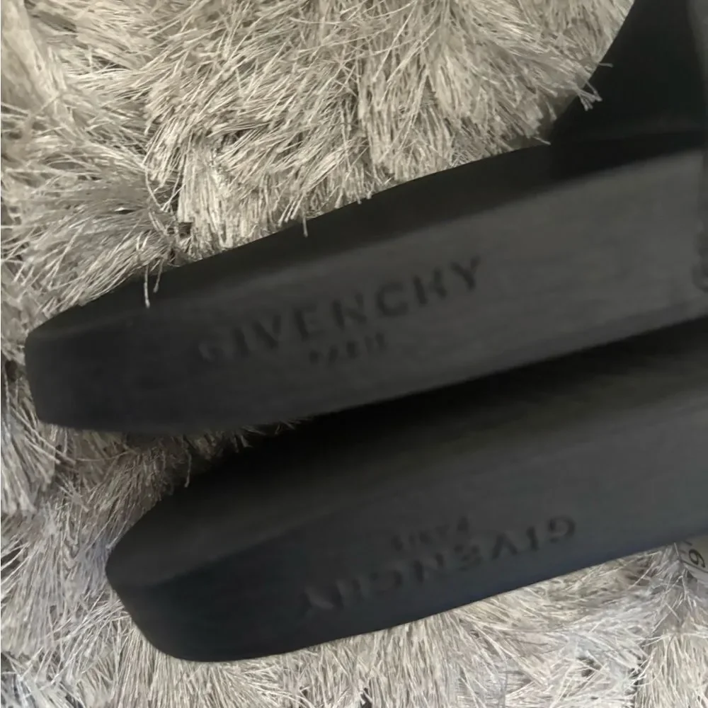 Givenchy logo slides unisex flats pool shoes flip flops slippers